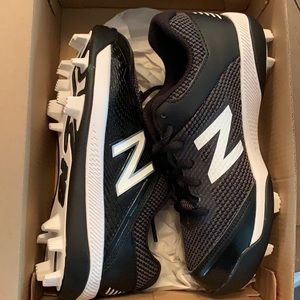New Balance youth cleats size 1 wide *Brand New*